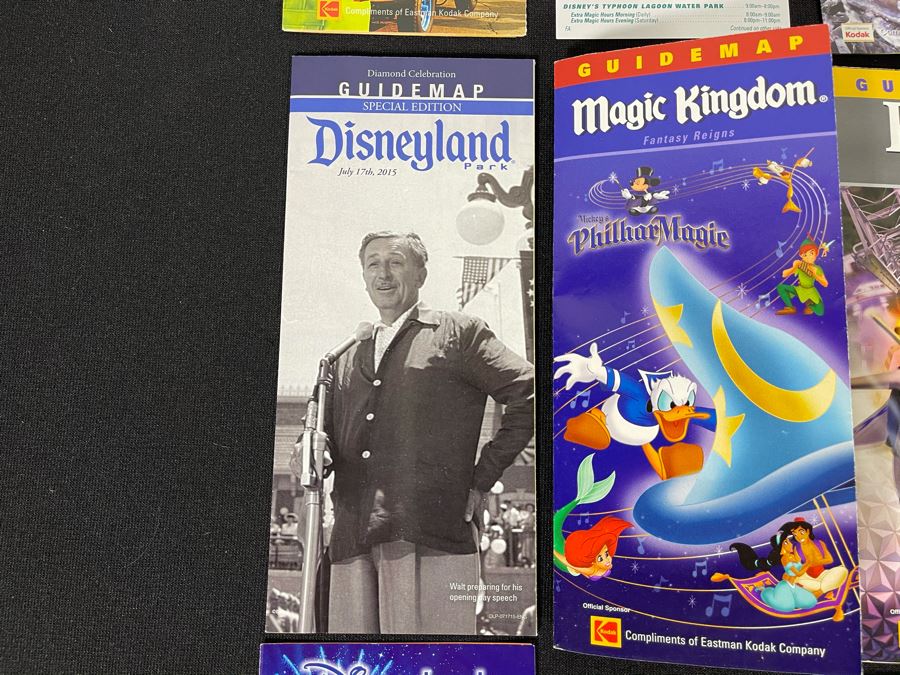 Apx (24) Disneyland / Disney Ephemera Related Guide Maps [Photo 3]