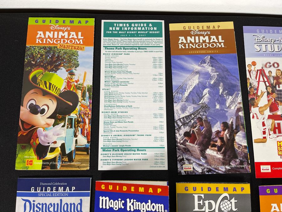 Apx (24) Disneyland / Disney Ephemera Related Guide Maps [Photo 10]