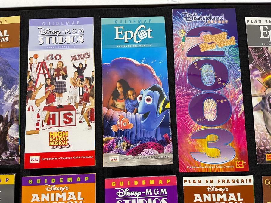 Apx (24) Disneyland / Disney Ephemera Related Guide Maps [Photo 11]