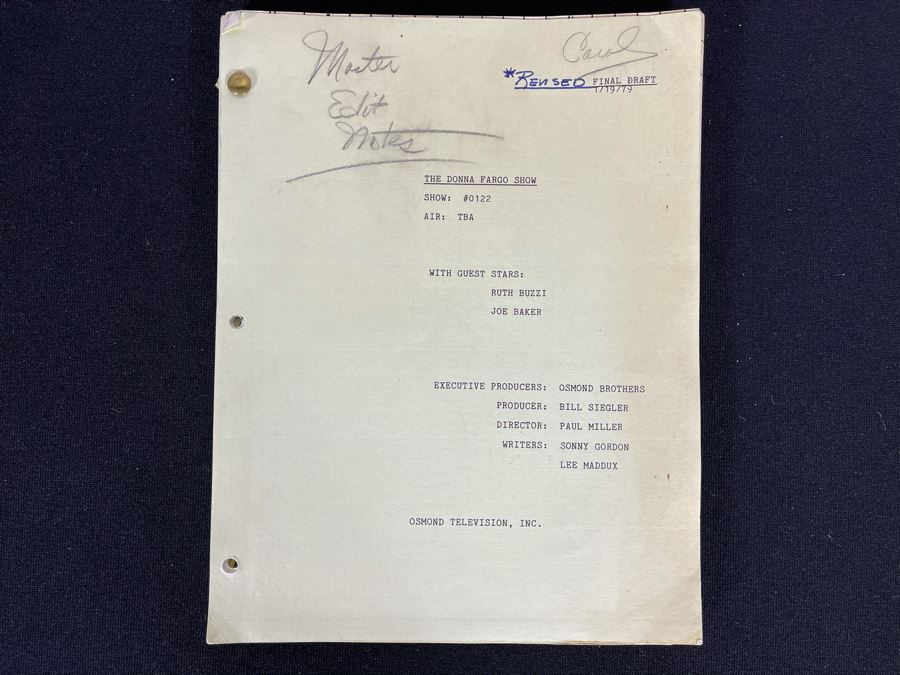 1979 Final Draft TV Script To 'The Donna Fargo Show' Show #0122 With Guest Stars Ruth Buzzi And Joe Baker Executive Producers The Osmond Brothers [Photo 1]