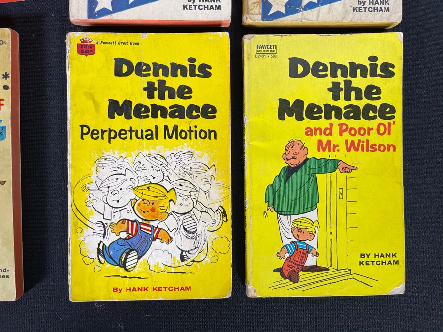 Dennis The Menance Collection Featuring 10c, 12c, 15c Comic Books, Paperback Novels, Silverplate Spoon And Empty Napkin Box [Photo 22]