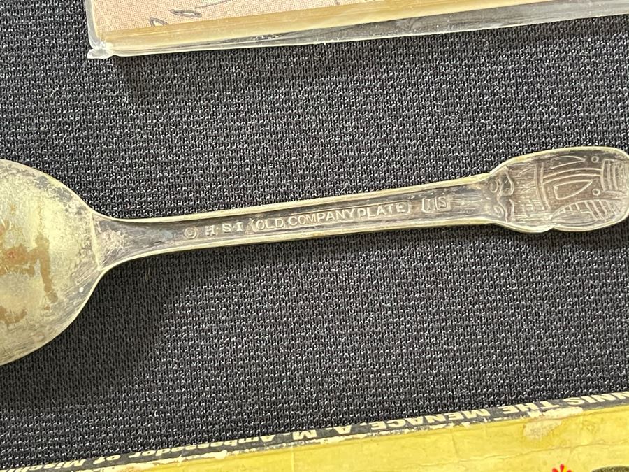 Dennis The Menance Collection Featuring 10c, 12c, 15c Comic Books, Paperback Novels, Silverplate Spoon And Empty Napkin Box [Photo 5]