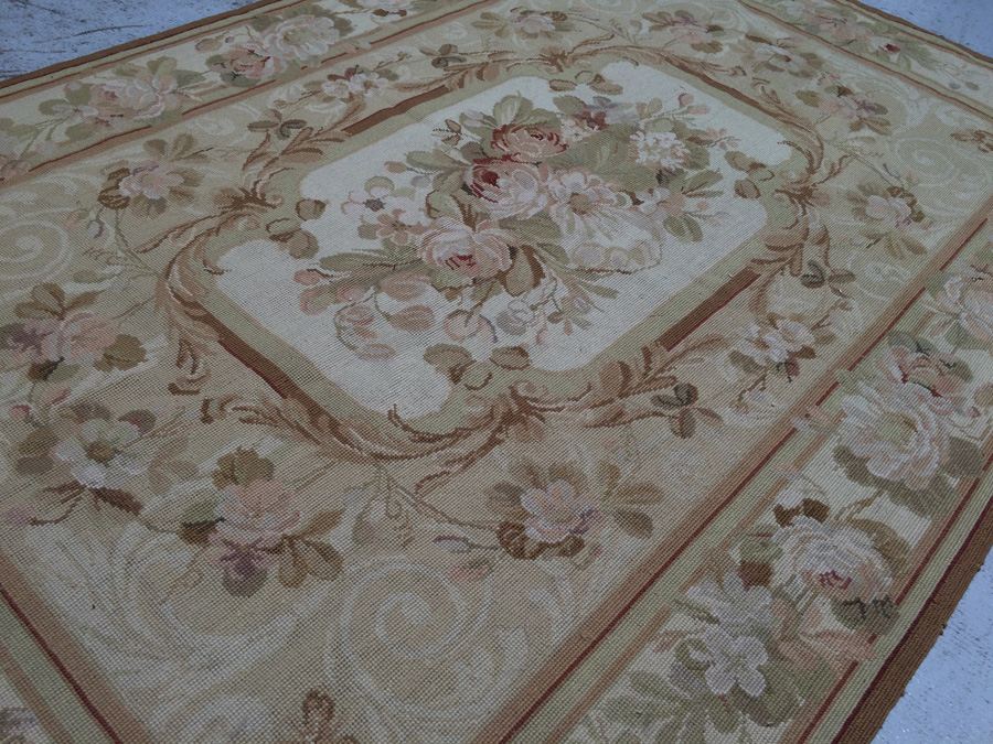 Vintage Needlepoint Floral Area Rug - 4' x 71' [Photo 2]