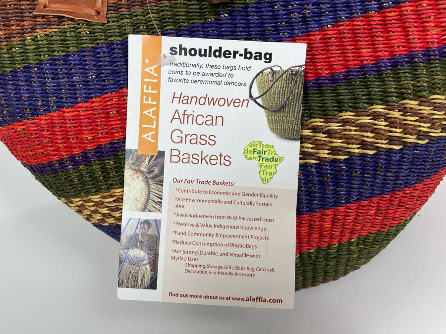 Alafiia Woven Should Handbag Handmade In Ghana [Photo 3]