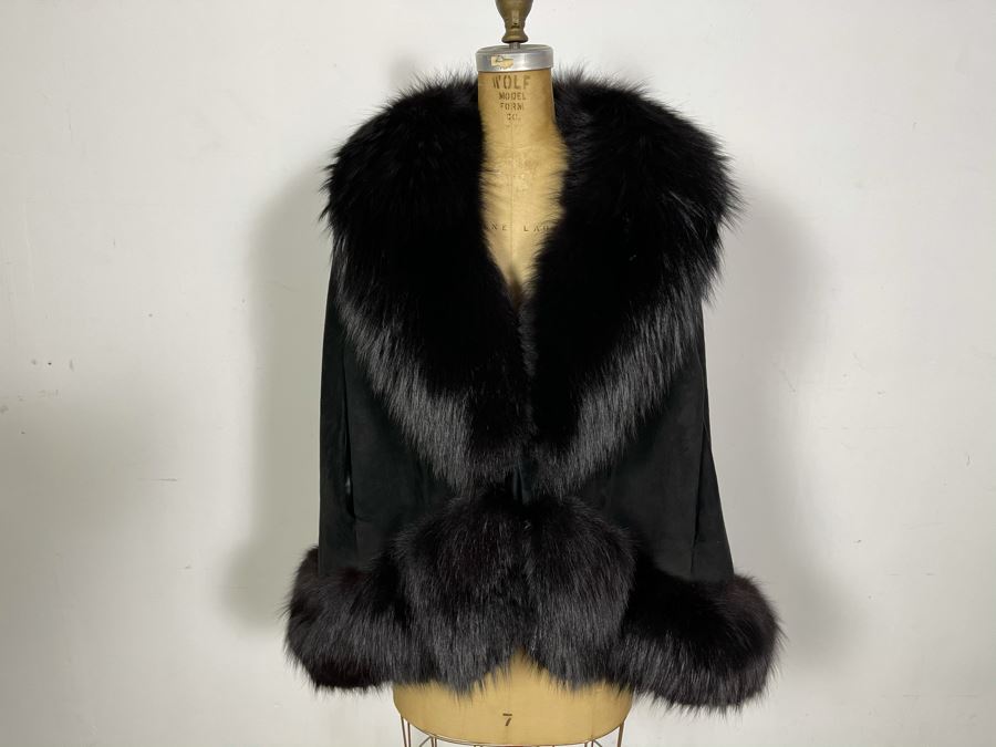 Mr. Gerald New York Leather Fur Shawl Cloak Cape Coat Size M