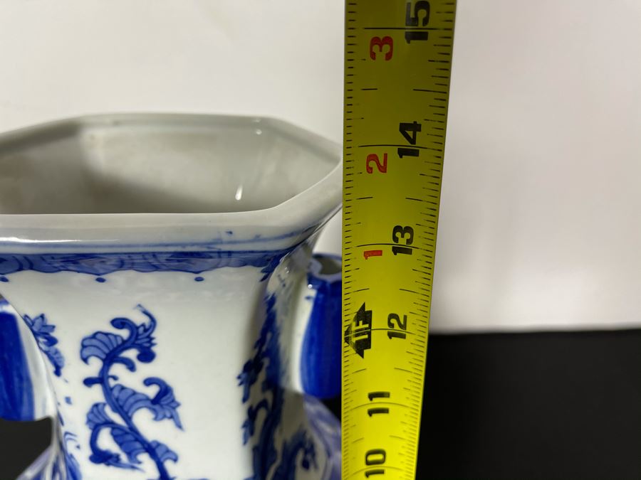 Contemporary Chinese Blue And White Vase 13.5H [Photo 7]