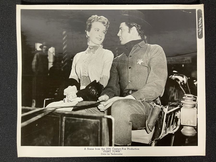 Actress Carole Mathews Old Hollywood B&W Photograph From Western Movie Scene 'Fight Town' 20th Century Fox 8.5 X 11