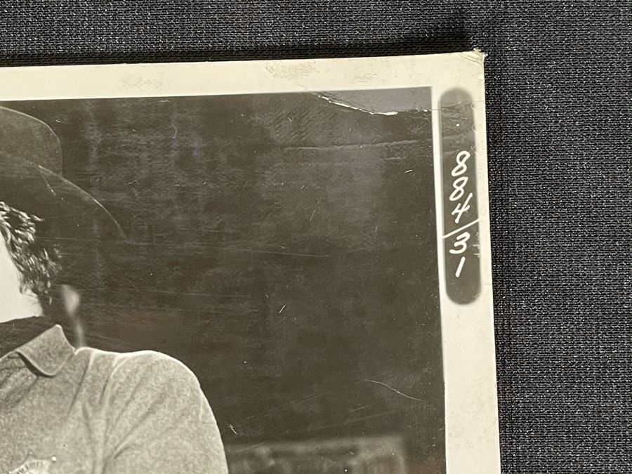 Actress Carole Mathews Old Hollywood B&W Photograph From Western Movie Scene 'Fight Town' 20th Century Fox 8.5 X 11 [Photo 3]