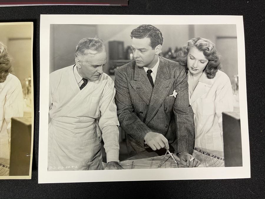 Actress Carole Mathews Old Hollywood B&W Photographs From Movie Scene With Original Large Negative 8.5 X 11 [Photo 2]