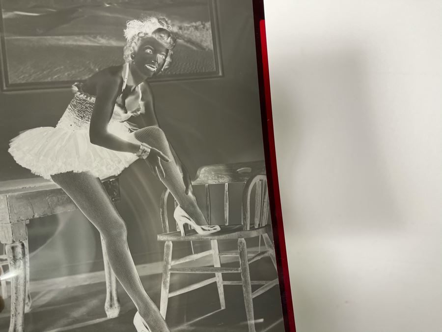 Actress Carole Mathews Old Hollywood B&W Photographs From Movie Set 'Meet Me At The Fair' With Original Large Negative 8.5 X 11 [Photo 3]