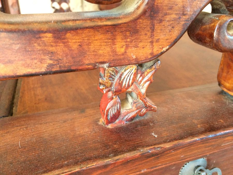 Vintage Chinese Chair with Drawer [Photo 6]