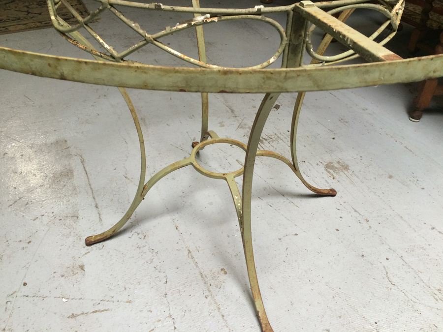 Green Wrought Iron Outdoor Circular Patio Table with Wooden Top [Photo 7]