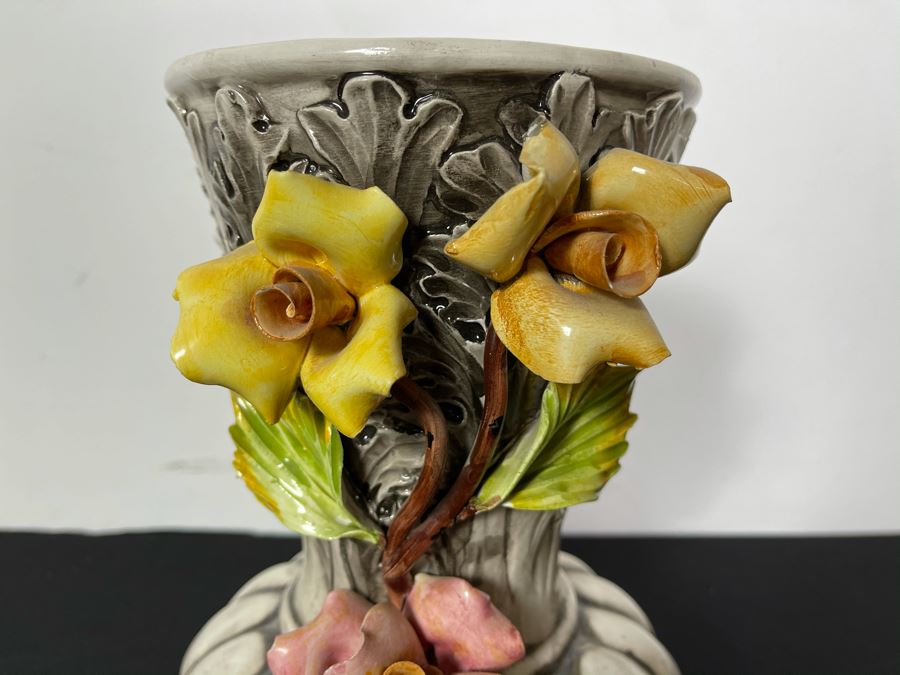 Signed Handmade Capodimonte Floral Relief Vase Made In Italy 11'H [Photo 4]