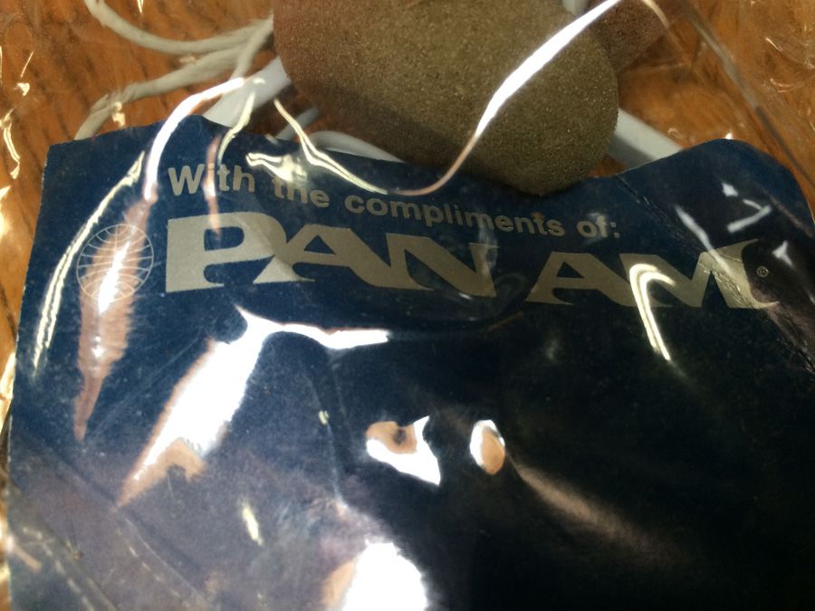 Vintage PAN AM Airlines Headsets [Photo 2]