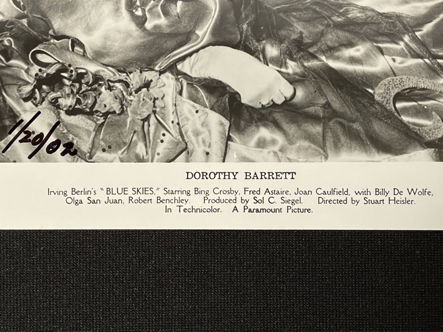Signed Actress Dorothy Barrett B&W Set Shot From Movie 'Blue Skies' With Bing Crosby And Fred Astaire Paramount Pictures (Emerald City Manicurist In The Wizard Of Oz) [Photo 5]