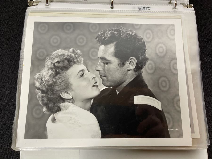 Actress Carole Mathews Old Hollywood Personal Filmography Scrapbook With Movie Scene & Set B&W Photos And Clippings Westerns - See Photos [Photo 7]