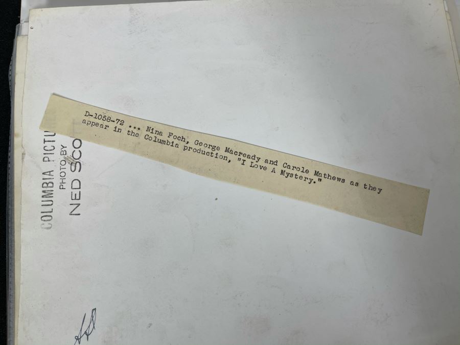 Actress Carole Mathews Old Hollywood Personal Filmography Scrapbook With Movie Scene & Set B&W Photos And Clippings Westerns - See Photos [Photo 27]