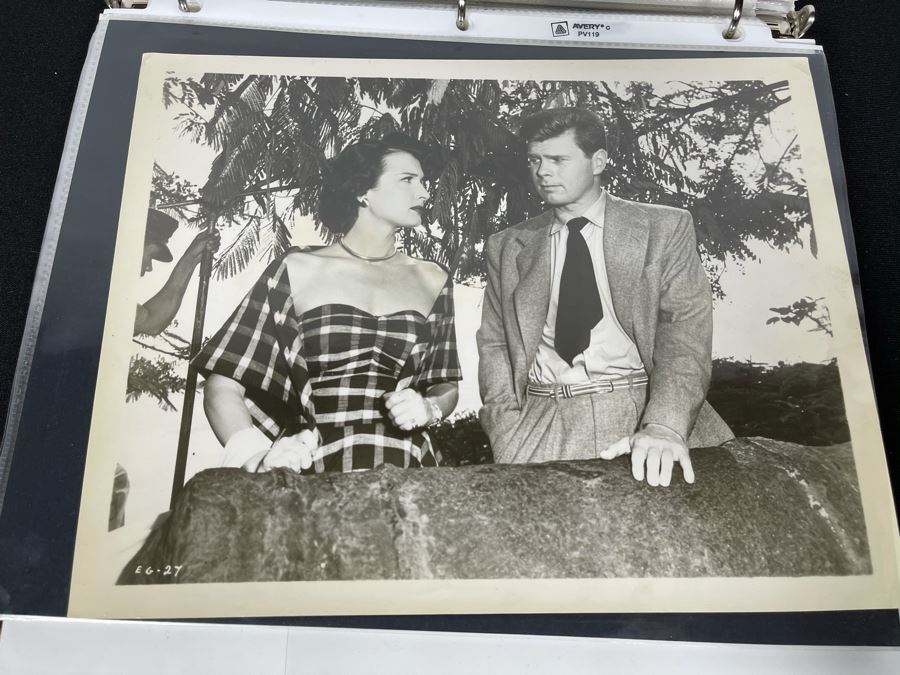 Actress Carole Mathews Old Hollywood Personal Filmography Scrapbook With Movie Scene & Set B&W Photos And Clippings Westerns - See Photos [Photo 47]