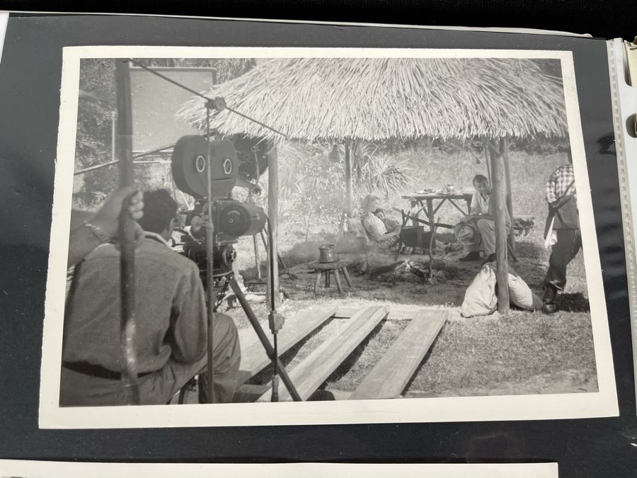 Actress Carole Mathews Old Hollywood Personal Filmography Scrapbook With Movie Scene & Set B&W Photos And Clippings - See Photos [Photo 5]