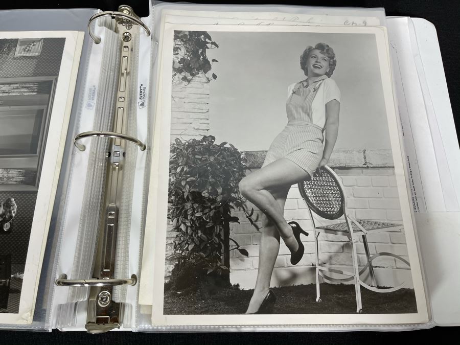 Actress Carole Mathews Old Hollywood Personal Filmography Scrapbook With Movie Scene & Set B&W Photos And Clippings Westerns - See Photos [Photo 27]