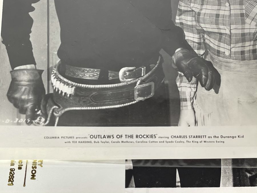 Actress Carole Mathews Old Hollywood Personal Filmography Scrapbook With Movie Scene & Set B&W Photos And Clippings Westerns - See Photos [Photo 40]