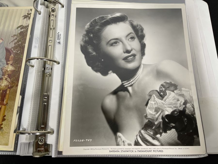 Actress Carole Mathews Old Hollywood Personal Filmography Scrapbook With Movie Scene & Set B&W Photos And Clippings Westerns - See Photos [Photo 19]