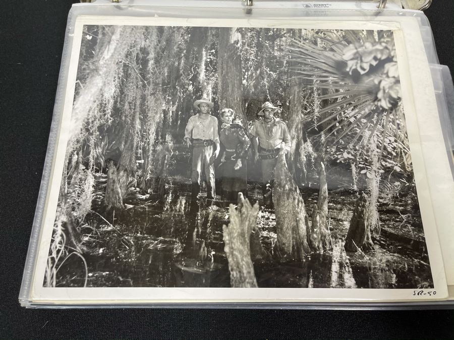 Actress Carole Mathews Old Hollywood Personal Filmography Scrapbook With Movie Scene & Set B&W Photos And Clippings Westerns - See Photos [Photo 27]