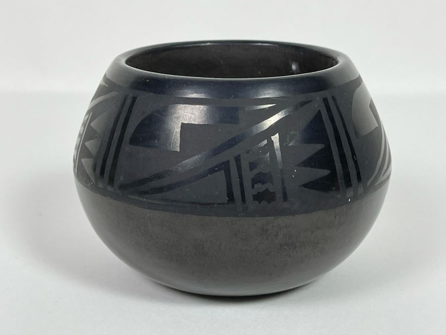 Native American Black Pottery Signed By Florence Naranjo San Ildefonso Pottery Santa Fe, NM 4W X 3H [Photo 3]