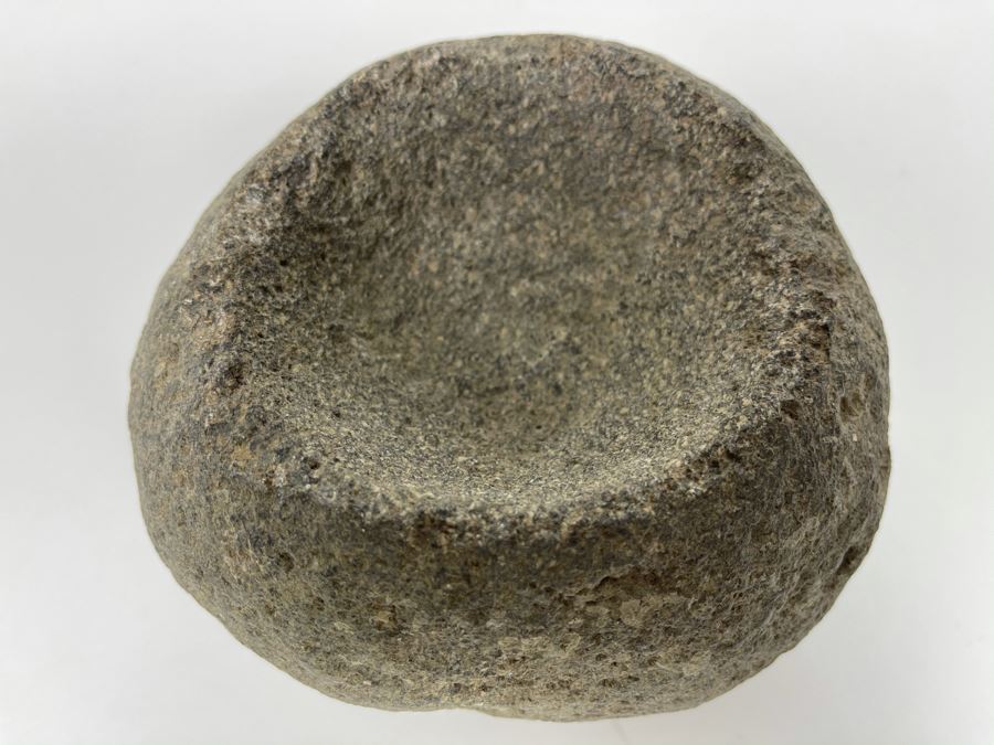 Old Native Round Metate Mealing Stone 6W X 4H [Photo 3]