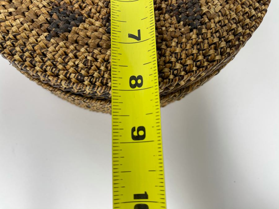 Vintage Woven Basket With Lid 8W X 3H [Photo 12]