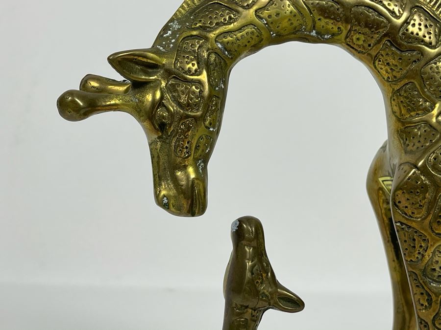 Solid Brass Giraffe With Baby By Leonard Silver Mfg Co 9W X 8.5H [Photo 4]