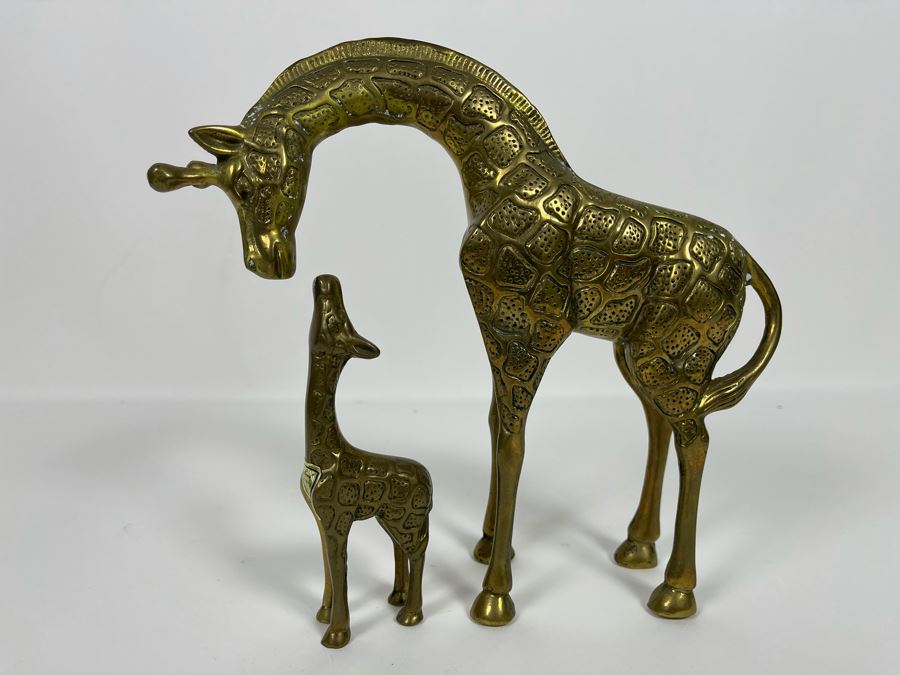 Solid Brass Giraffe With Baby By Leonard Silver Mfg Co 9W X 8.5H [Photo 2]