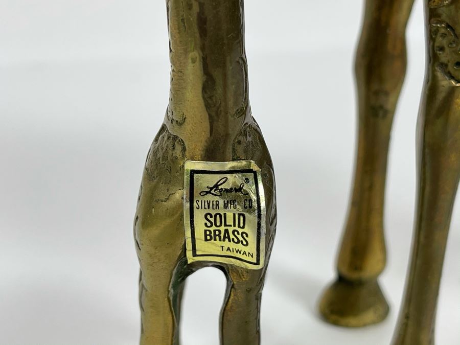 Solid Brass Giraffe With Baby By Leonard Silver Mfg Co 9W X 8.5H [Photo 5]