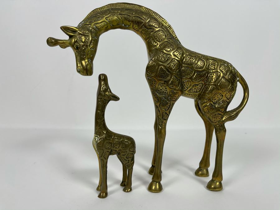 Solid Brass Giraffe With Baby By Leonard Silver Mfg Co 9W X 8.5H [Photo 3]