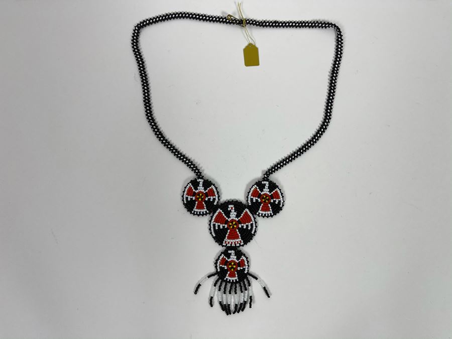 Hand Beaded Native Necklace [Photo 2]