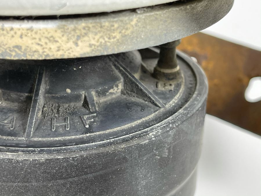 Vintage American Civil Defense Loudspeaker Alarm Warning Speaker By University Loudspeakers SAHF 15.5R W X 17L [Photo 18]