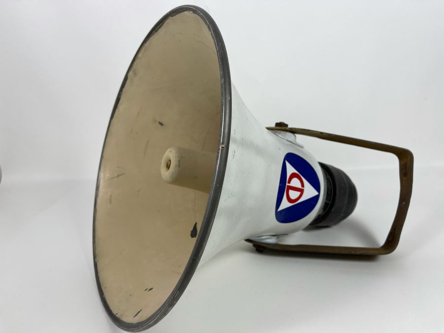 Vintage American Civil Defense Loudspeaker Alarm Warning Speaker By University Loudspeakers SAHF 15.5R W X 17L [Photo 10]