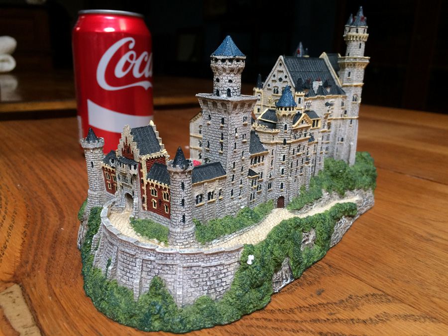 Neuschwanstein Castle Bavaria, Germany Danbury Mint 1993 [Photo 7]