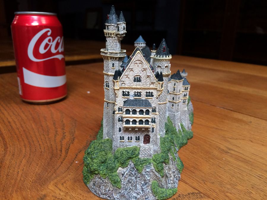 Neuschwanstein Castle Bavaria, Germany Danbury Mint 1993 [Photo 2]