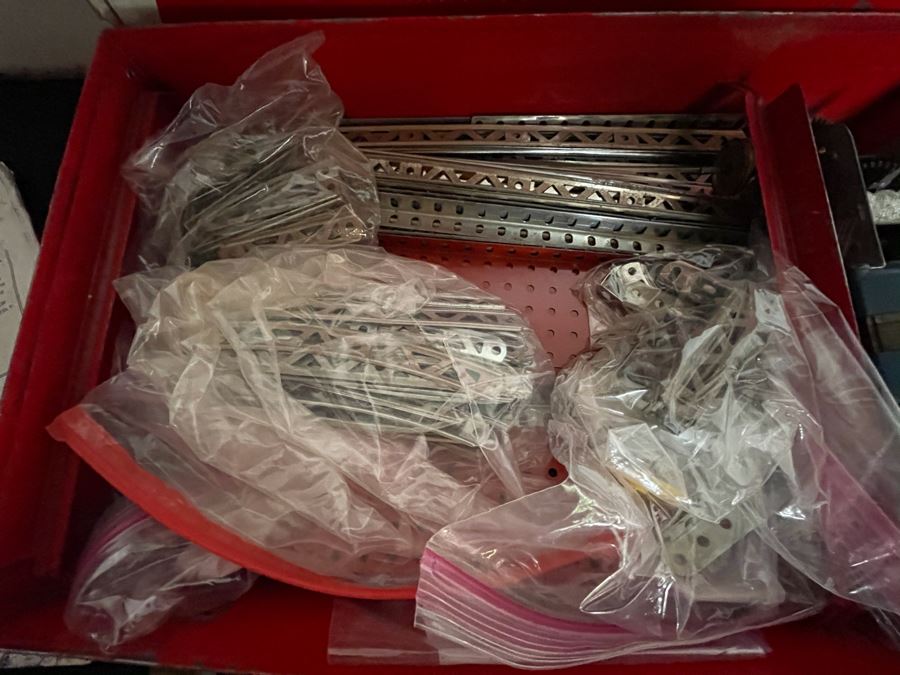 Vintage Gilbert Erector Set: The Electric Engine Set With Manuals [Photo 5]