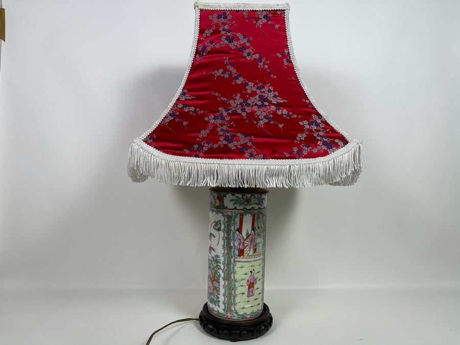 Vintage Chinese Famille Rose Porcelain Table Lamp With Silk Shade 26H [Photo 3]
