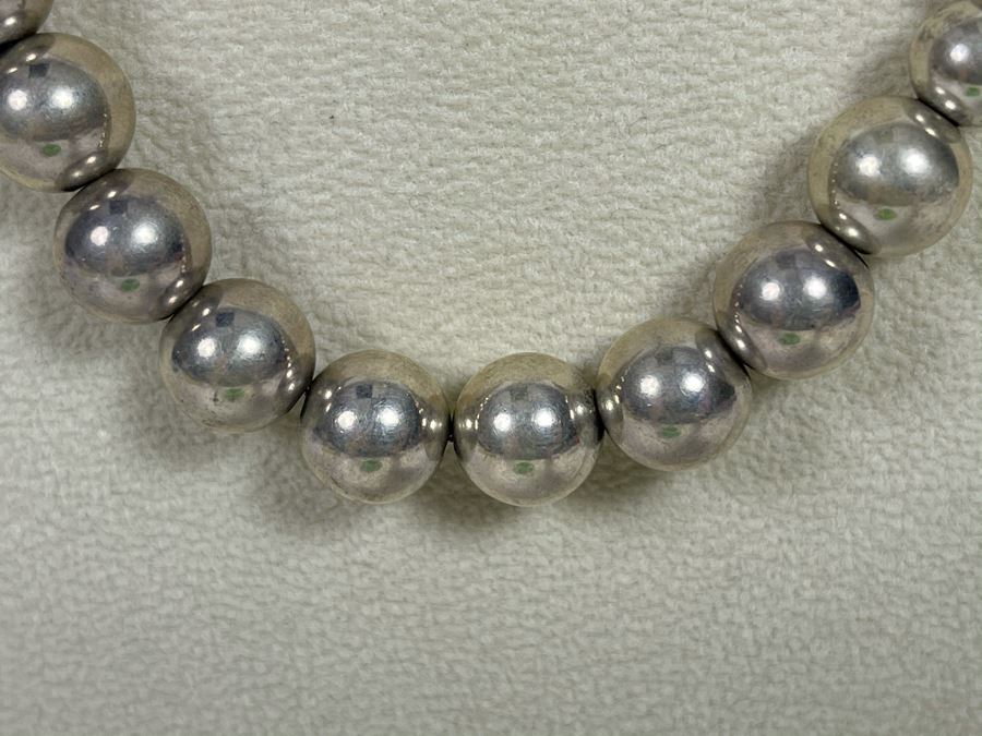 18'L Sterling Silver Graduated Round Beads Necklace 27g