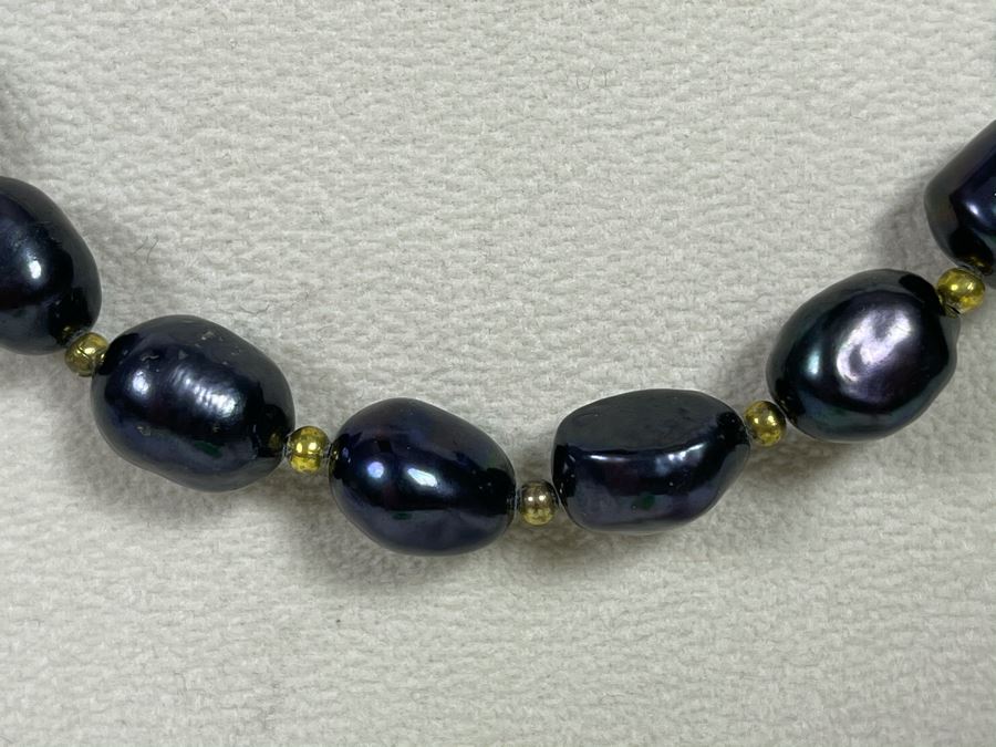 16' Black Pearl Necklace Retails $200 [Photo 3]