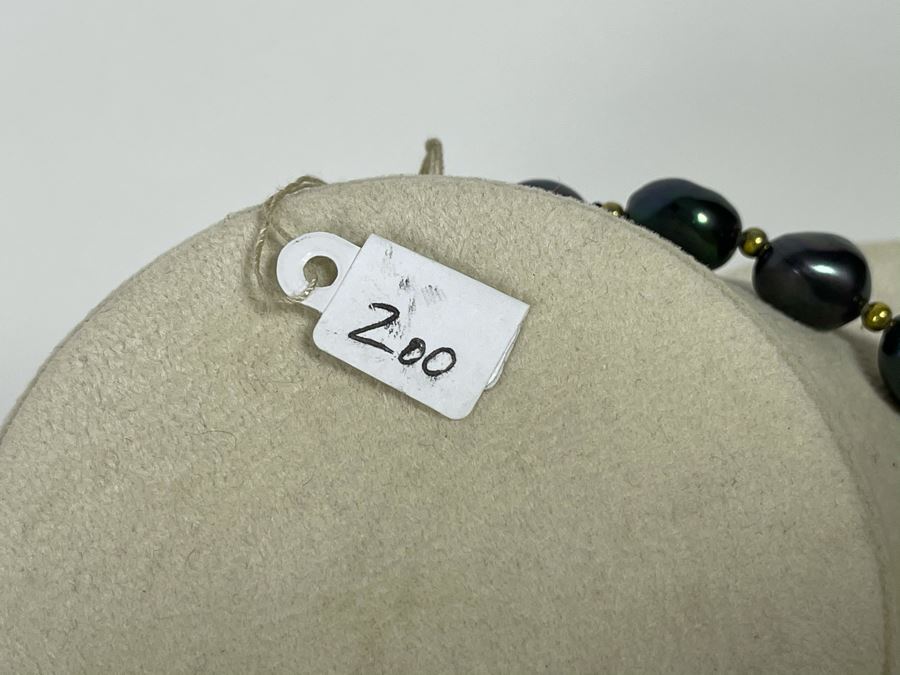 16' Black Pearl Necklace Retails $200 [Photo 5]