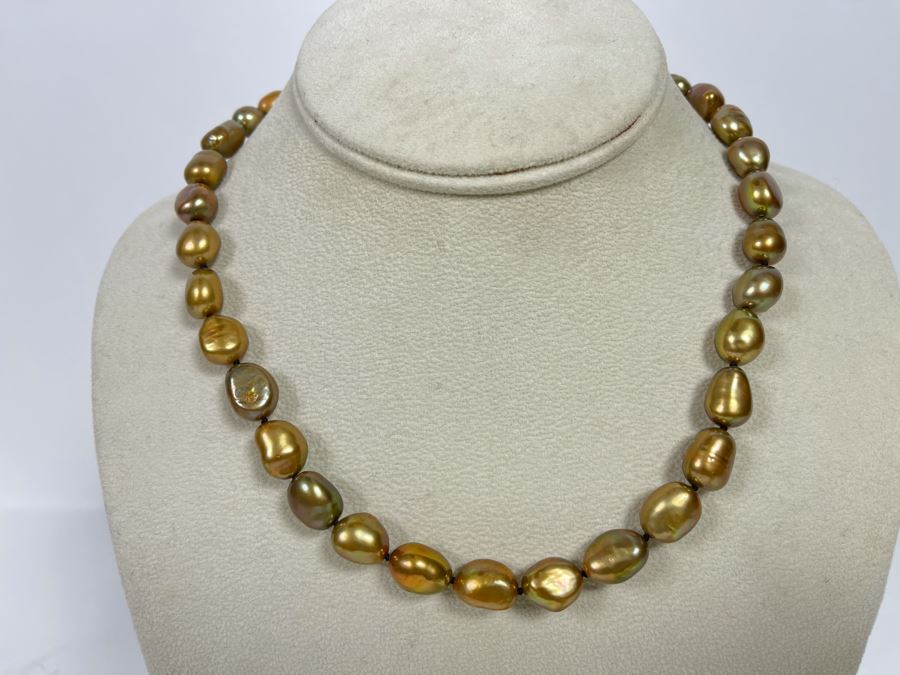 16' Pearl Necklace With Sterling Silver Clasp [Photo 4]