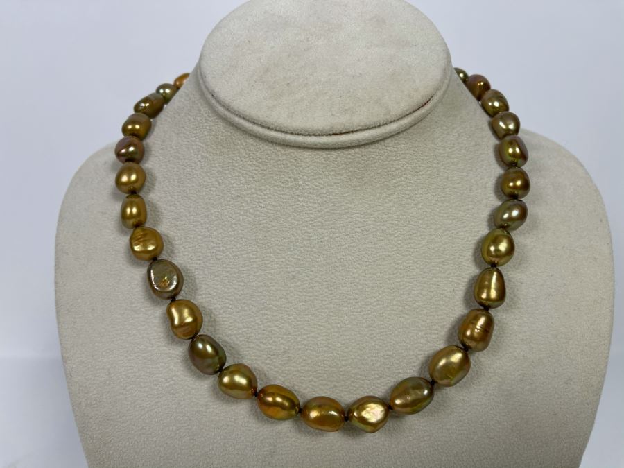 16' Pearl Necklace With Sterling Silver Clasp [Photo 3]