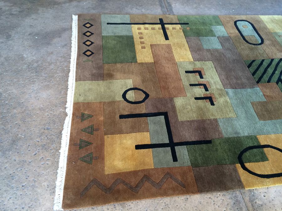 Contemporary Wool Area Rug - 6' x 9' [Photo 2]