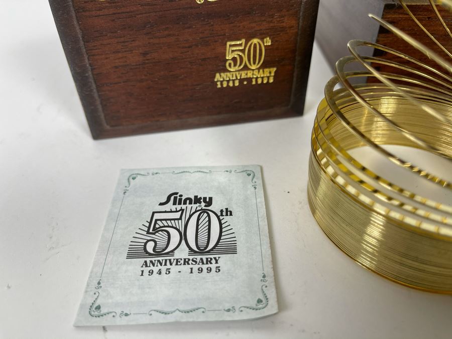 50th Anniversary Gold Slinky With Box [Photo 4]