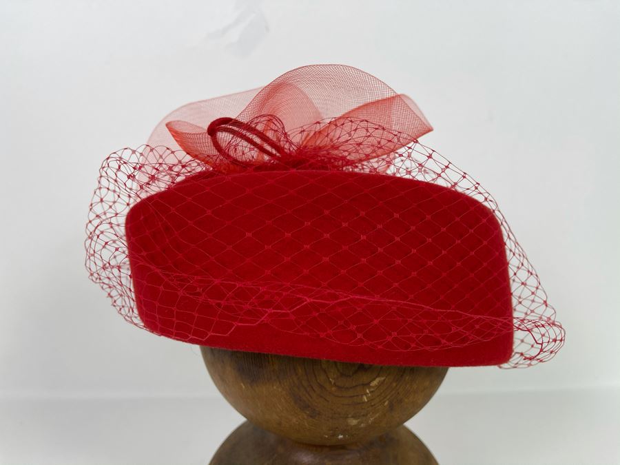 Vintage Red Wool Cocktail Hat With Vail And Box [Photo 4]