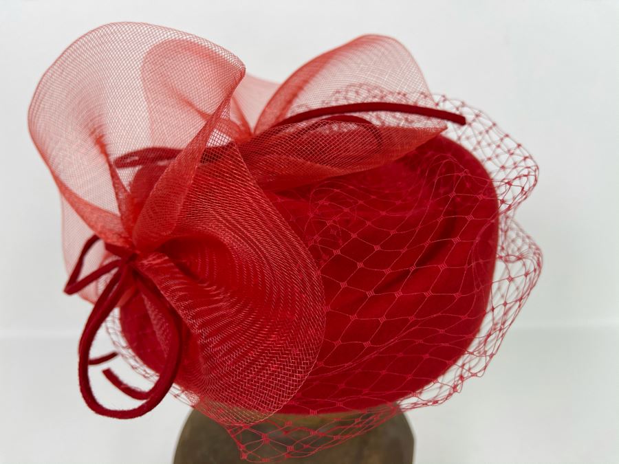 Vintage Red Wool Cocktail Hat With Vail And Box [Photo 3]